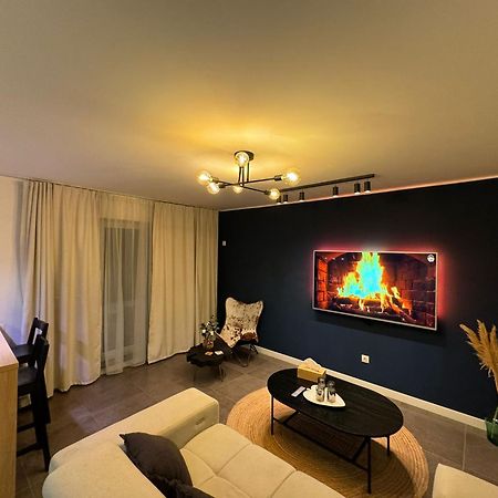 Chill Vibes Apartment Брашов Экстерьер фото